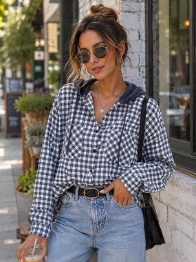 SO Navy & White Gingham Hooded Button-Down Shirt